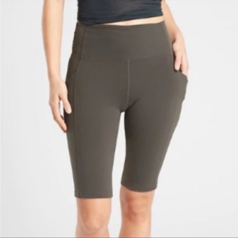 Athleta Excursion Hybrid Shorts